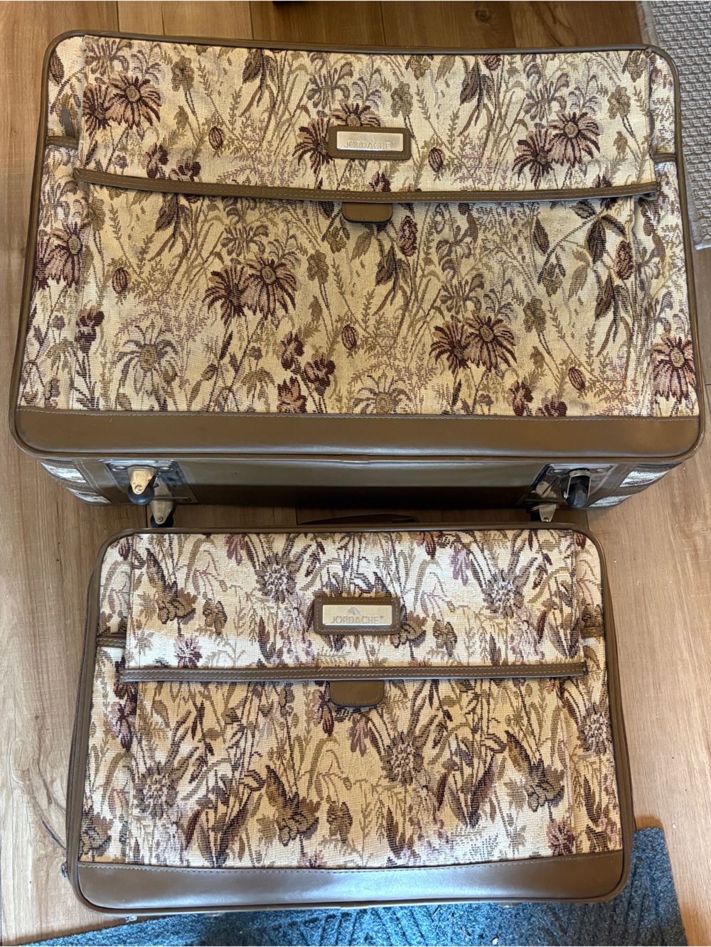 Jordache Brown and Cream Vintage Floral Luggage Set - 2 Pieces